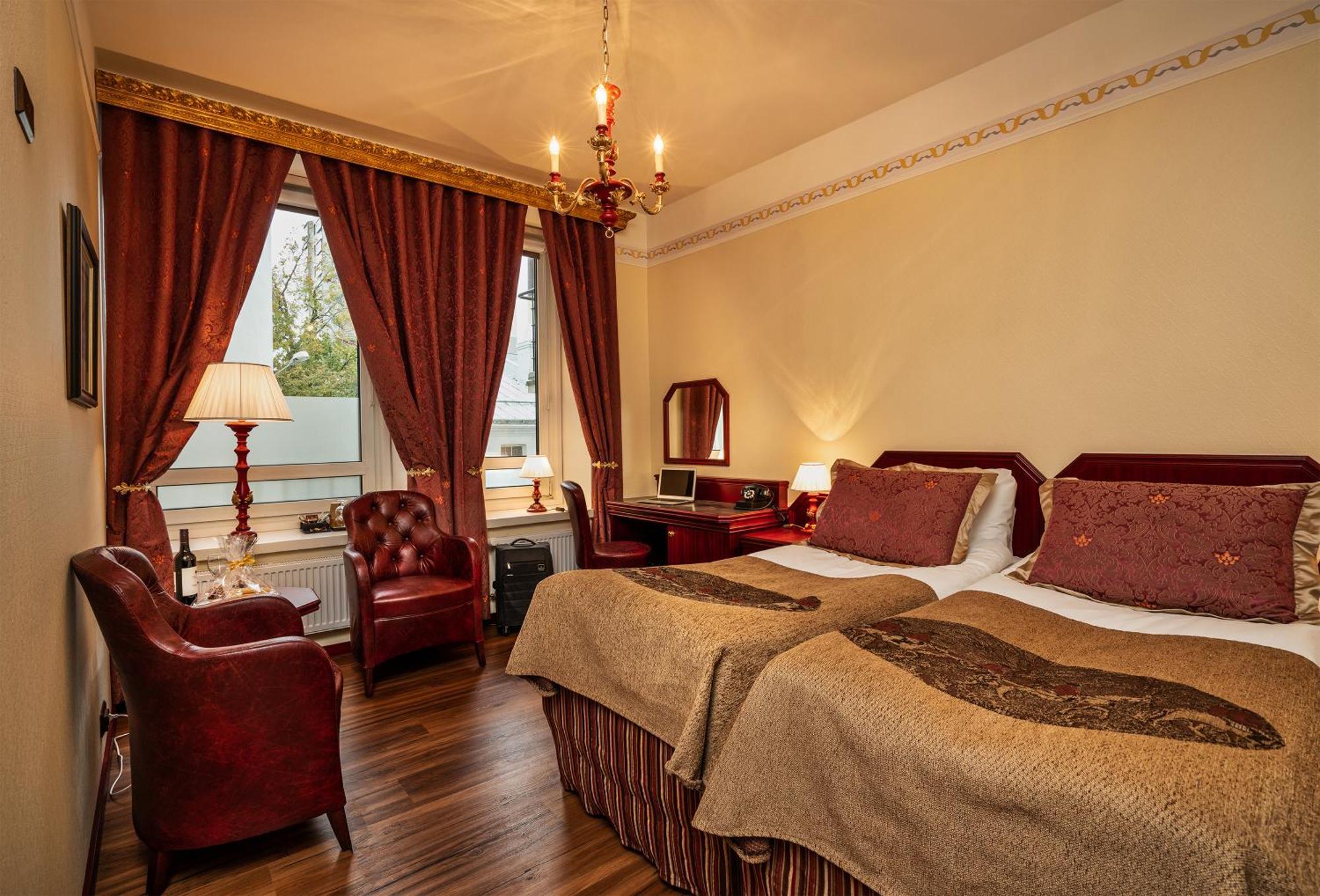 Hotel Astor فآسا المظهر الخارجي الصورة