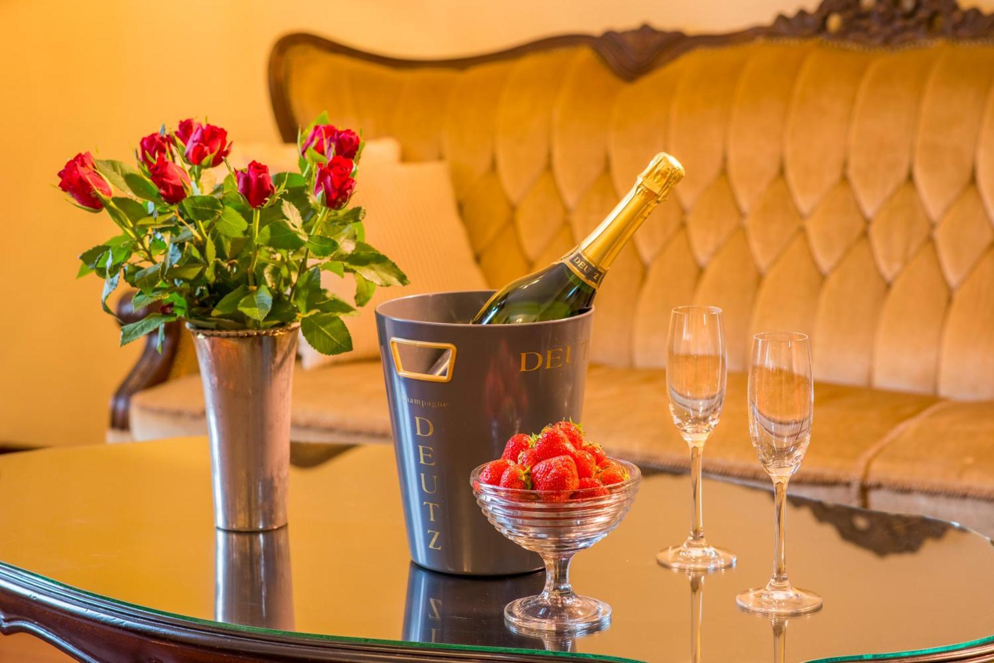 Hotel Astor فآسا المظهر الخارجي الصورة