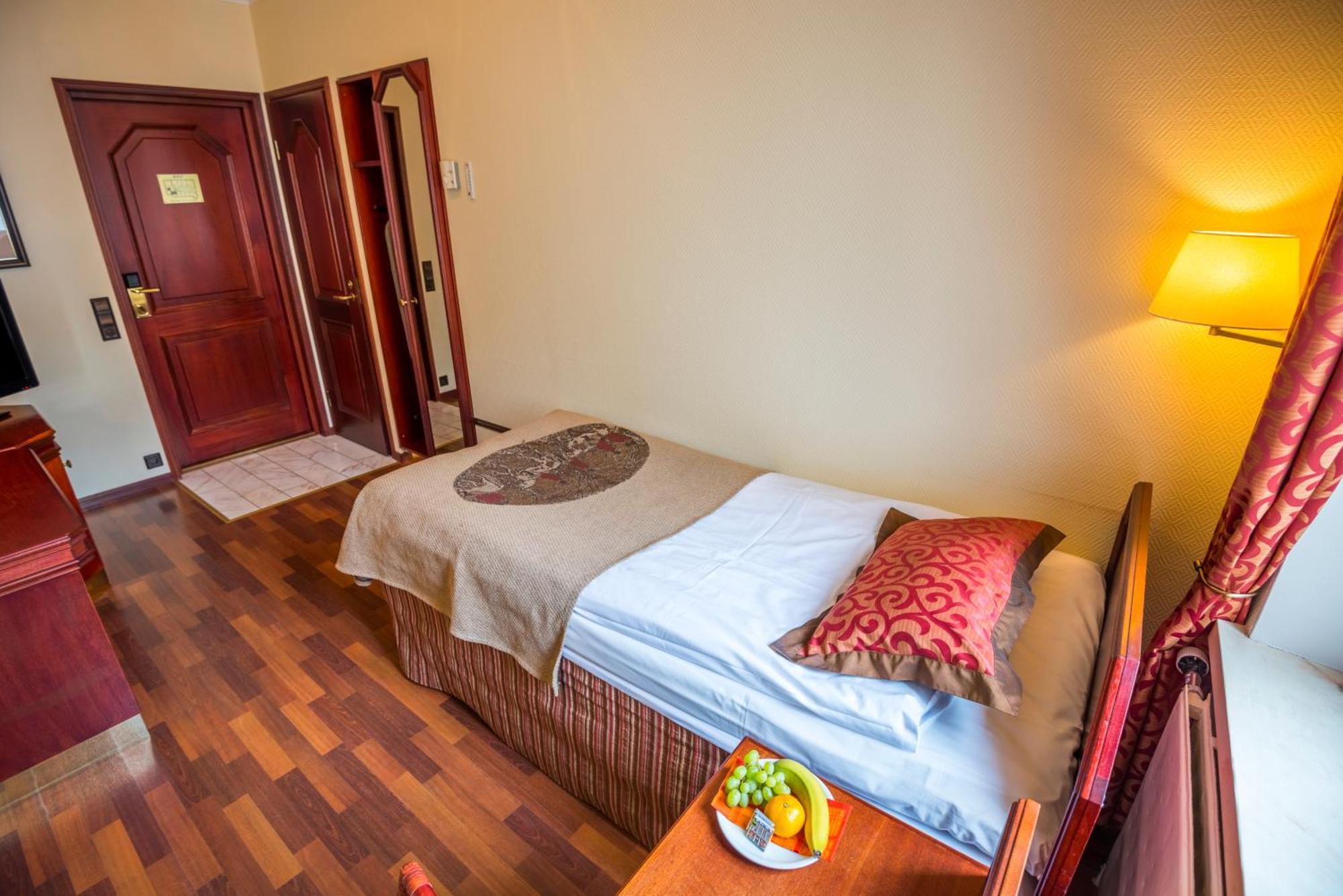 Hotel Astor فآسا المظهر الخارجي الصورة