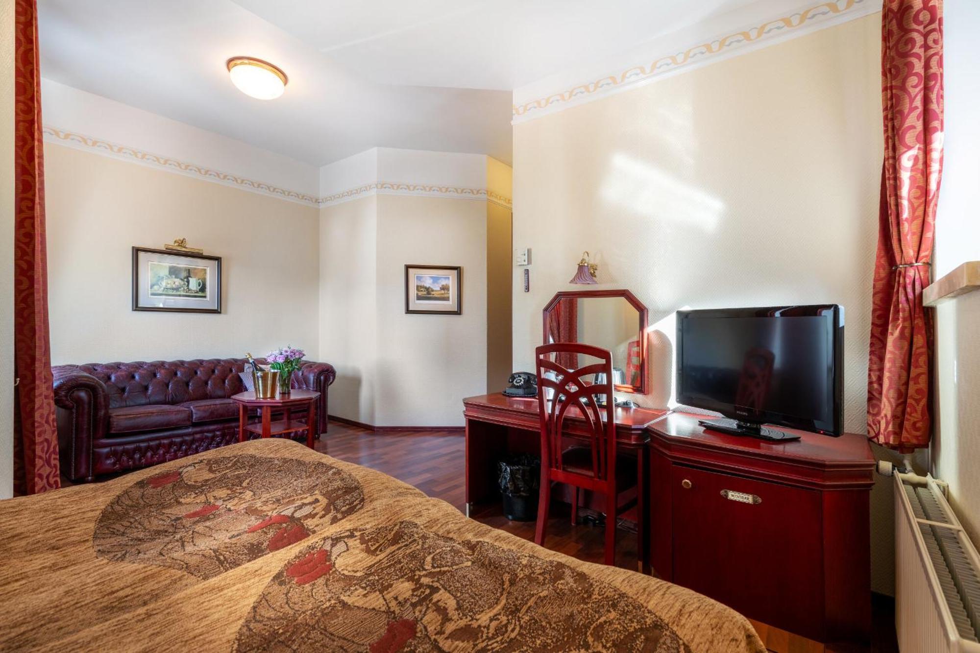 Hotel Astor فآسا المظهر الخارجي الصورة